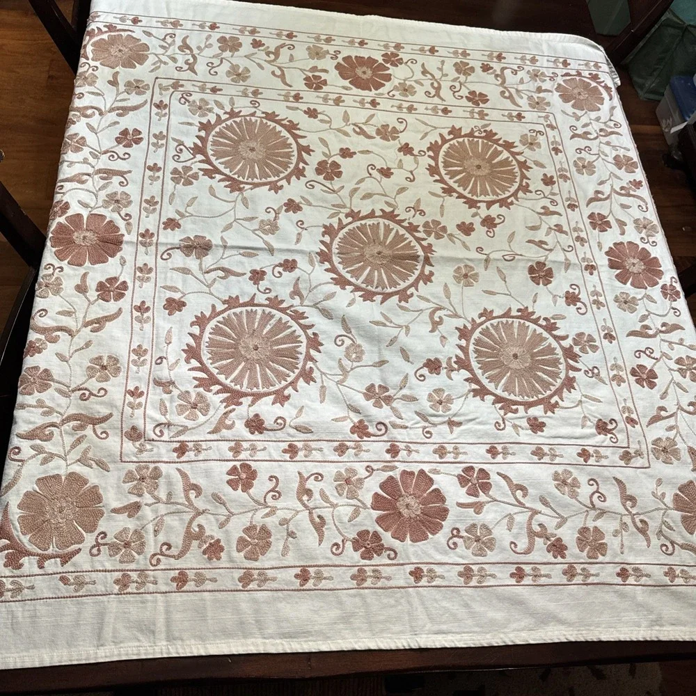 Pottery Barn Table Throw Embroidered 50 x 50 Arella Topper Scarf Cover Floral